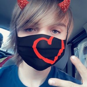 Meet your Posher, Eddie